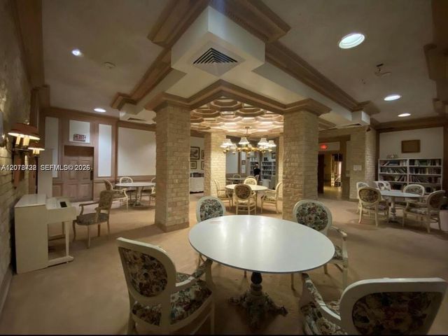 6039 Collins Avenue CU -1033, Miami Beach, FL 33140
