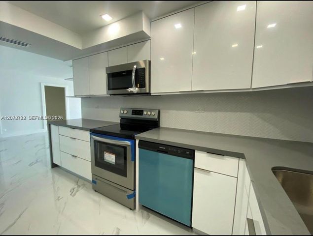 6039 Collins Avenue CU -1033, Miami Beach, FL 33140
