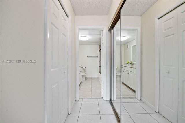 303 Racquet Club Rd 204, Weston, FL 33326