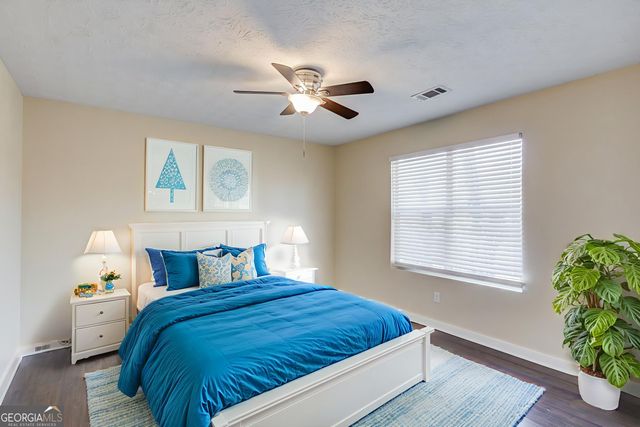 5281 Bridgewater Trace, Stone Mountain, GA 30088