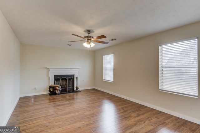 5281 Bridgewater Trace, Stone Mountain, GA 30088