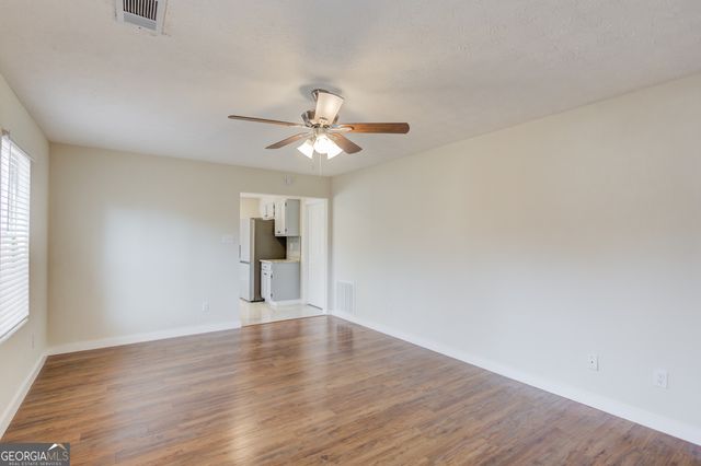 5281 Bridgewater Trace, Stone Mountain, GA 30088