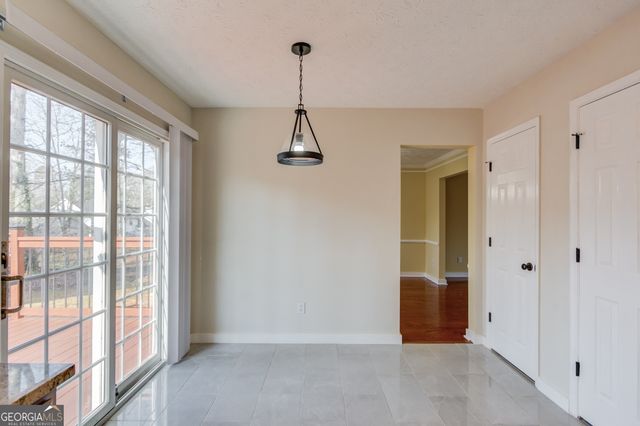 5281 Bridgewater Trace, Stone Mountain, GA 30088