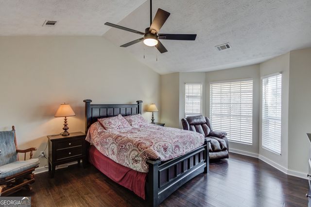 5281 Bridgewater Trace, Stone Mountain, GA 30088