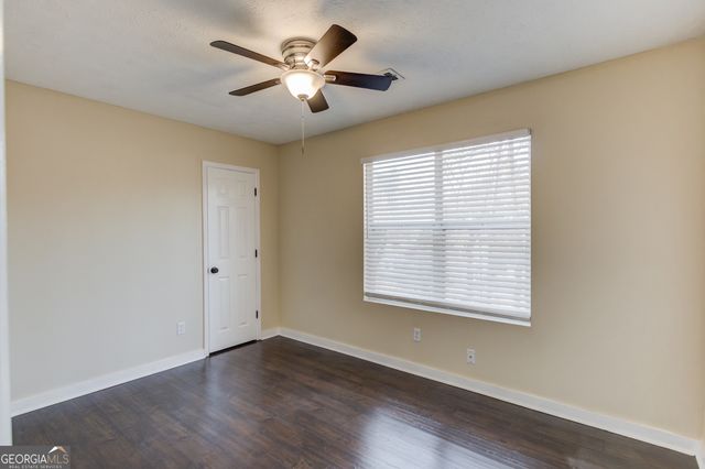 5281 Bridgewater Trace, Stone Mountain, GA 30088