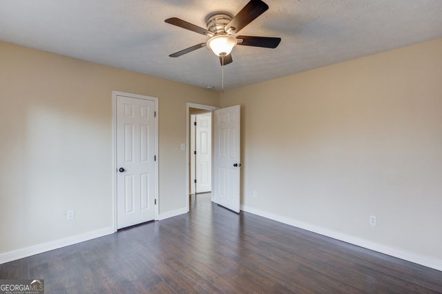 5281 Bridgewater Trace, Stone Mountain, GA 30088