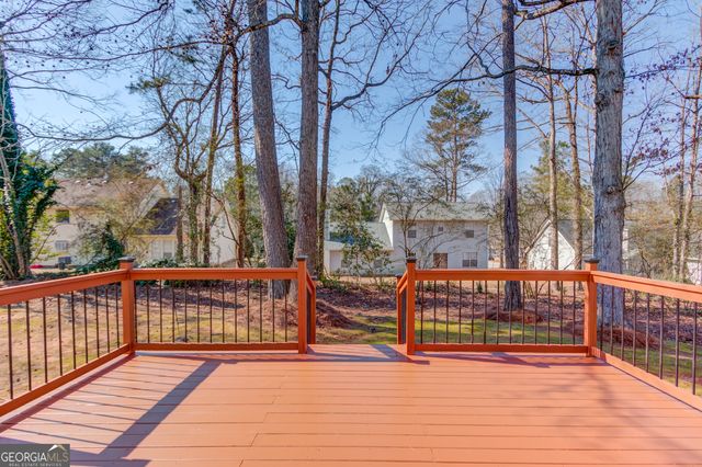 5281 Bridgewater Trace, Stone Mountain, GA 30088
