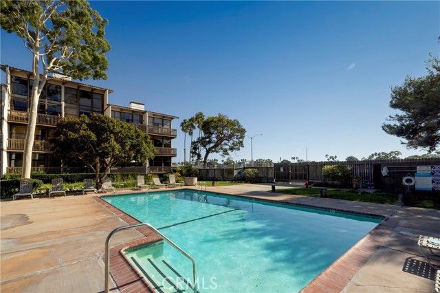 5327 Marina Pacifica Drive Key 19, Long Beach, CA 90803