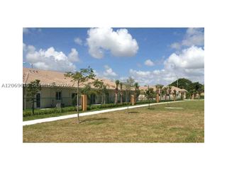 13252 Old Biscayne Dr 802, Homestead, FL 33033