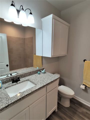 111 Panther Loop, Mabank, TX 75147