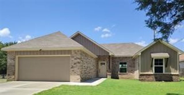 111 Panther Loop, Mabank, TX 75147