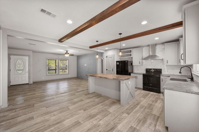 104 Geronimo Trail, Mabank, TX 75156