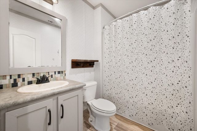 104 Geronimo Trail, Mabank, TX 75156