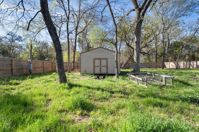 104 Geronimo Trail, Mabank, TX 75156