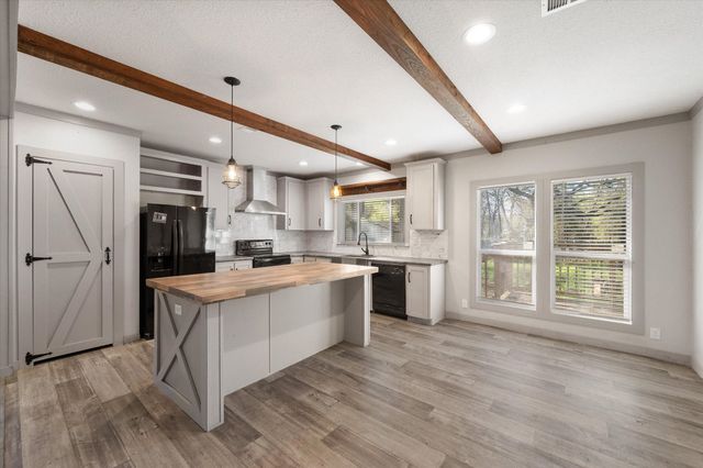 104 Geronimo Trail, Mabank, TX 75156