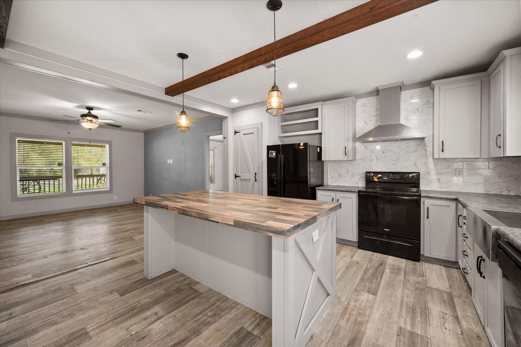 104 Geronimo Trail, Mabank, TX 75156