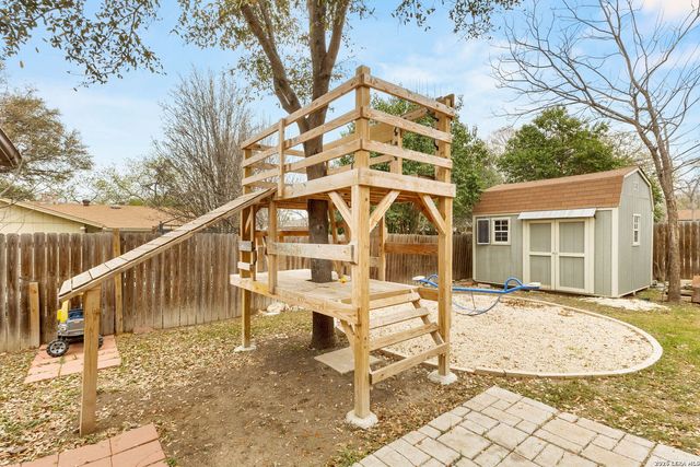 4627 Barhill, San Antonio, TX 78217