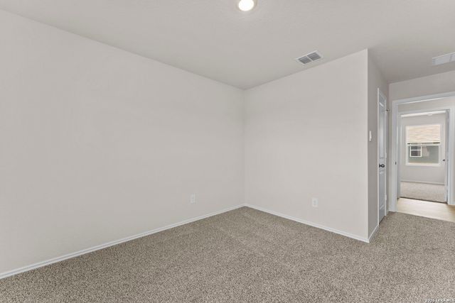 1053 Seedling Ln, Seguin, TX 78155
