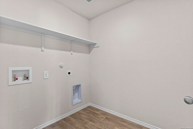 1053 Seedling Ln, Seguin, TX 78155