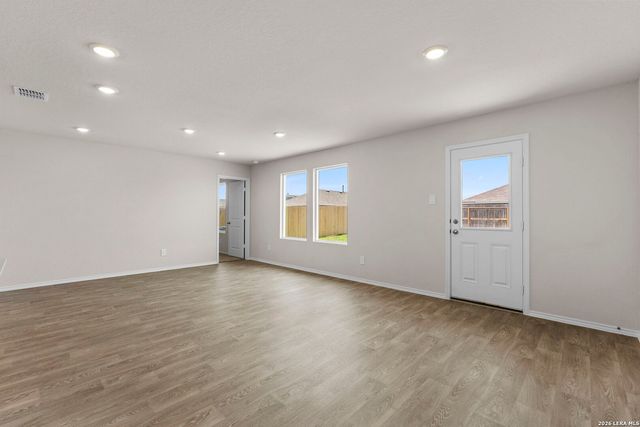 1053 Seedling Ln, Seguin, TX 78155