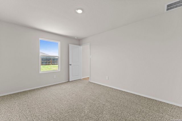 1053 Seedling Ln, Seguin, TX 78155