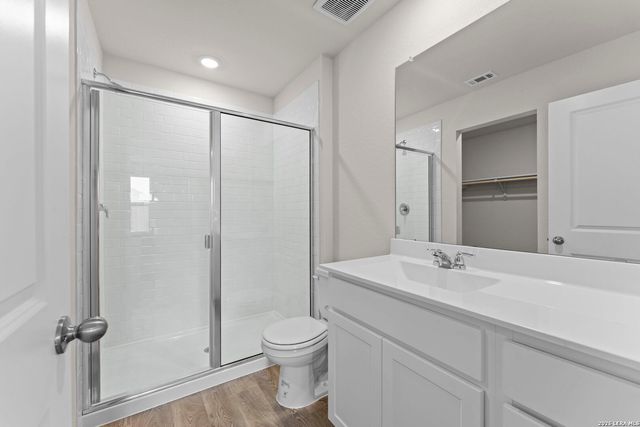 1053 Seedling Ln, Seguin, TX 78155