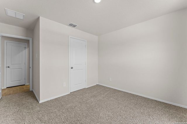1053 Seedling Ln, Seguin, TX 78155