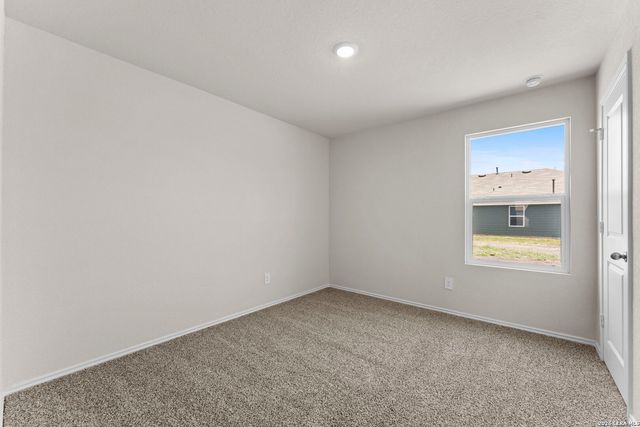 1053 Seedling Ln, Seguin, TX 78155