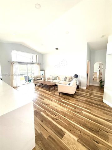 3221 SW 173rd Ter 0, Miramar, FL 33029