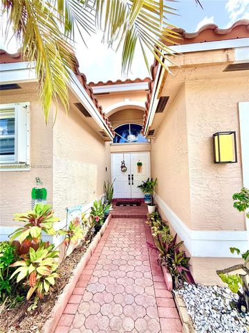 3221 SW 173rd Ter 0, Miramar, FL 33029