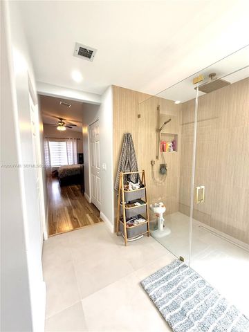 3221 SW 173rd Ter 0, Miramar, FL 33029