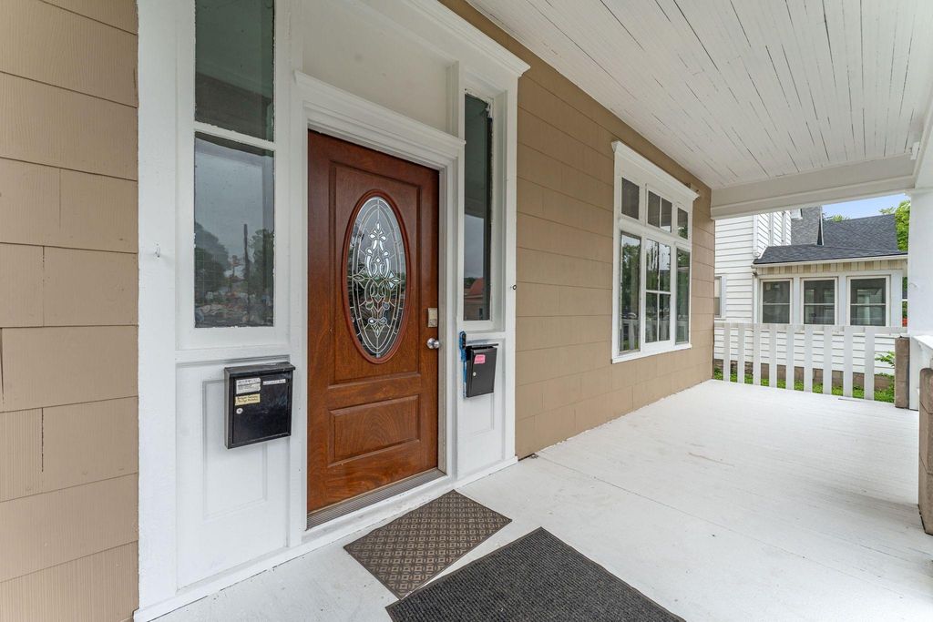 2221 Bloomington Avenue, Minneapolis, MN 55404 — photo 5