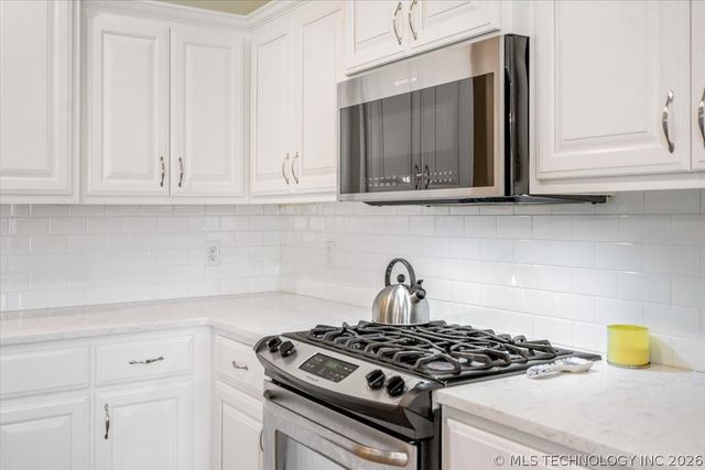 15517 E 87th Place N, Owasso, OK 74055