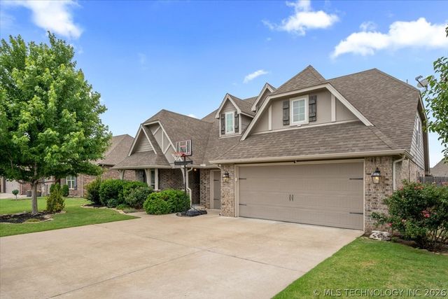 15517 E 87th Place N, Owasso, OK 74055
