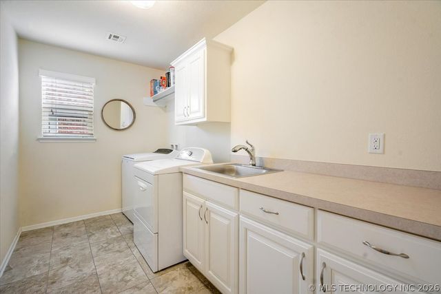 15517 E 87th Place N, Owasso, OK 74055