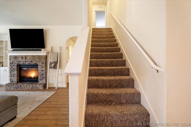 15517 E 87th Place N, Owasso, OK 74055