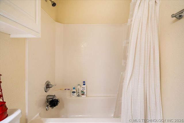 15517 E 87th Place N, Owasso, OK 74055