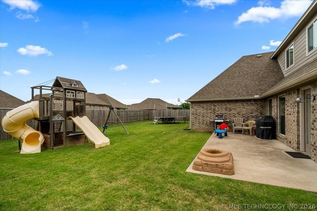 15517 E 87th Place N, Owasso, OK 74055