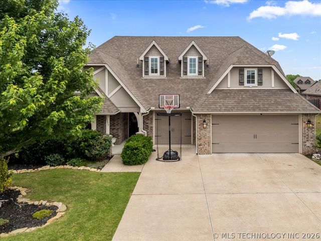 15517 E 87th Place N, Owasso, OK 74055