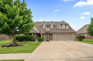 15517 E 87th Place N, Owasso, OK 74055
