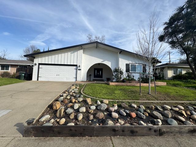 5130 Patti Jo Dr, Carmichael, CA 95608