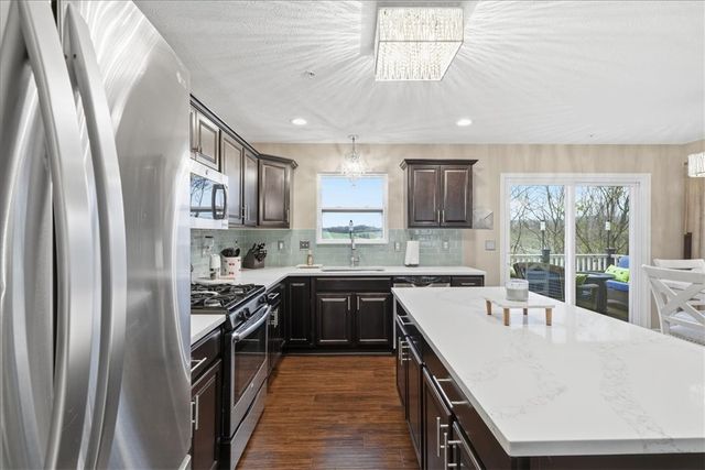 148 Cinque Terra Pl, Finleyville, PA 15332