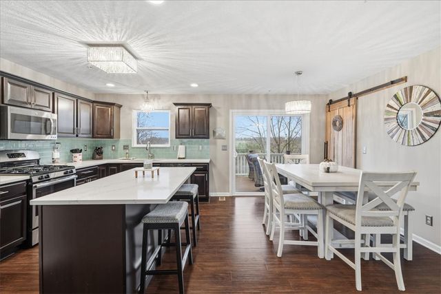 148 Cinque Terra Pl, Finleyville, PA 15332