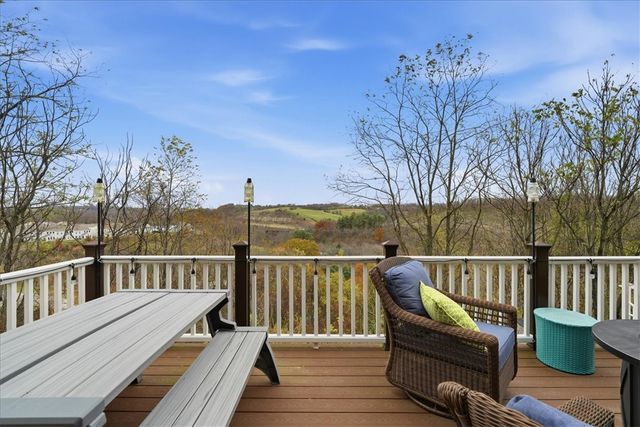 148 Cinque Terra Pl, Finleyville, PA 15332