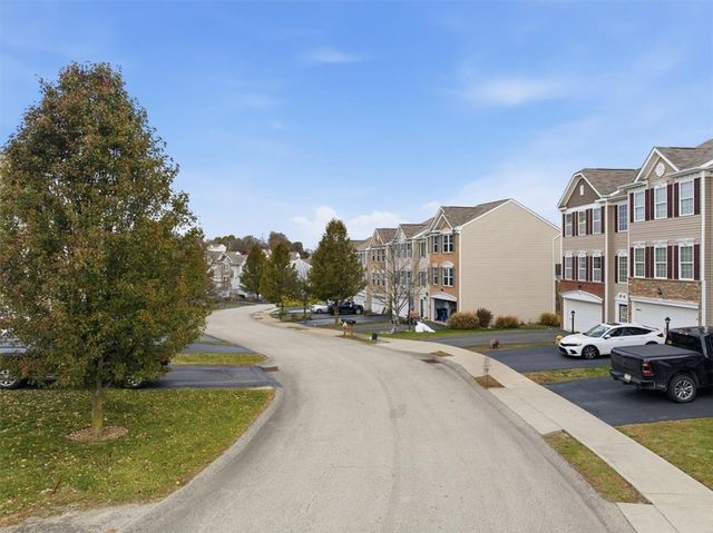 148 Cinque Terra Pl, Finleyville, PA 15332