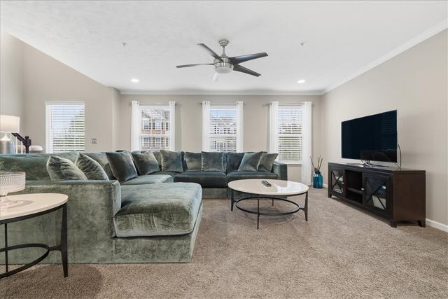 148 Cinque Terra Pl, Finleyville, PA 15332