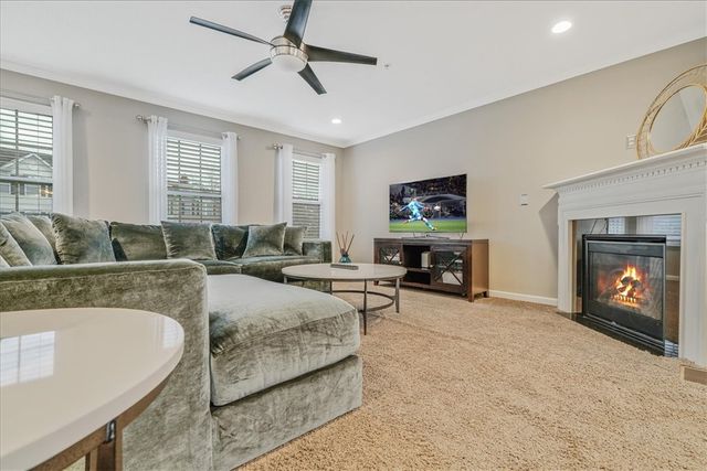 148 Cinque Terra Pl, Finleyville, PA 15332