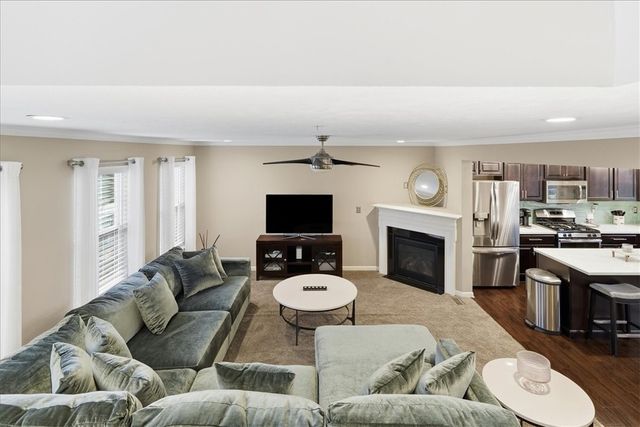 148 Cinque Terra Pl, Finleyville, PA 15332