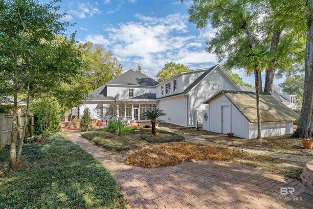 109 Pinetop Circle, Fairhope, AL 36532