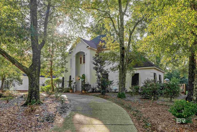 109 Pinetop Circle, Fairhope, AL 36532